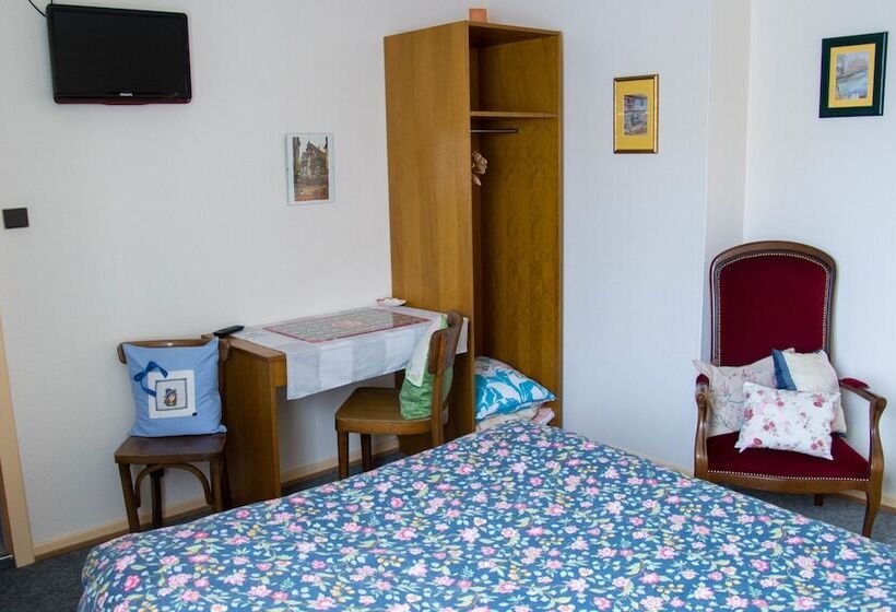 Номер Стандарт, Hôtel De Bâle