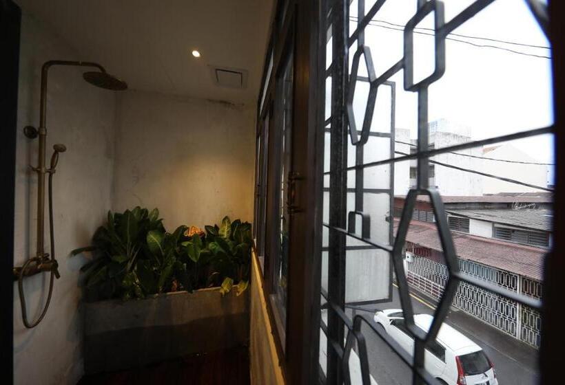 اتاق لوکس, Reunion Residence