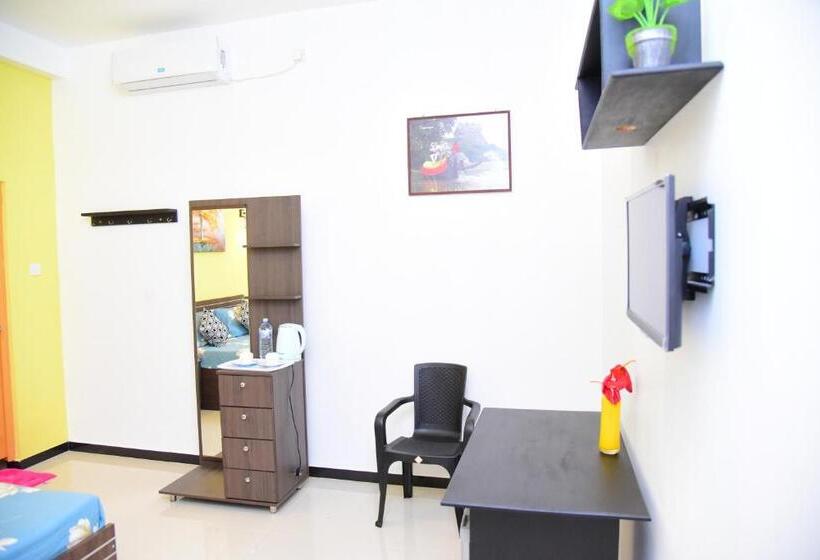 Стандартный Номер Кровать Кинг, White Villa Airport Transit