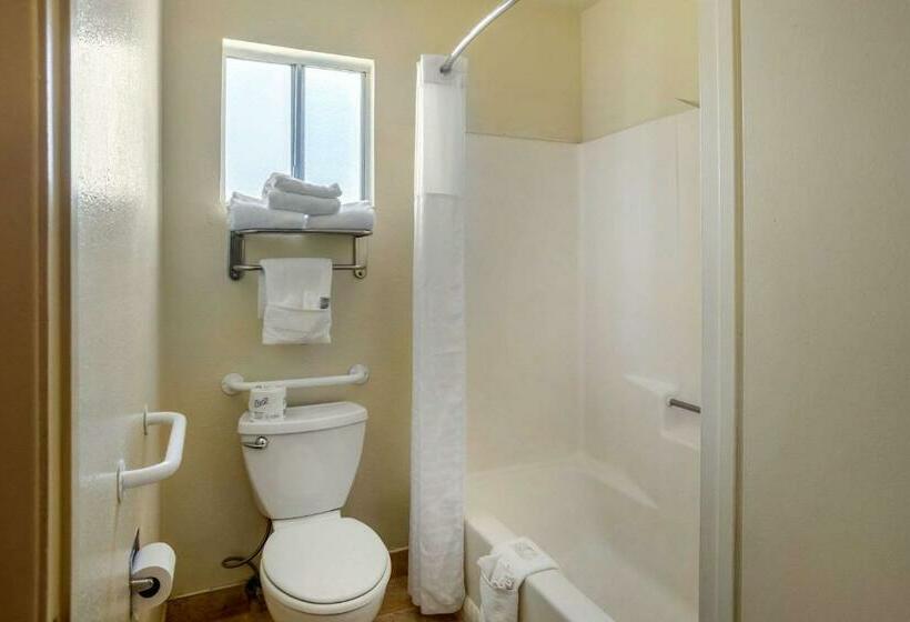 스탠다드 룸 킹사이즈 침대, Quality Inn & Suites El Cajon San Diego East