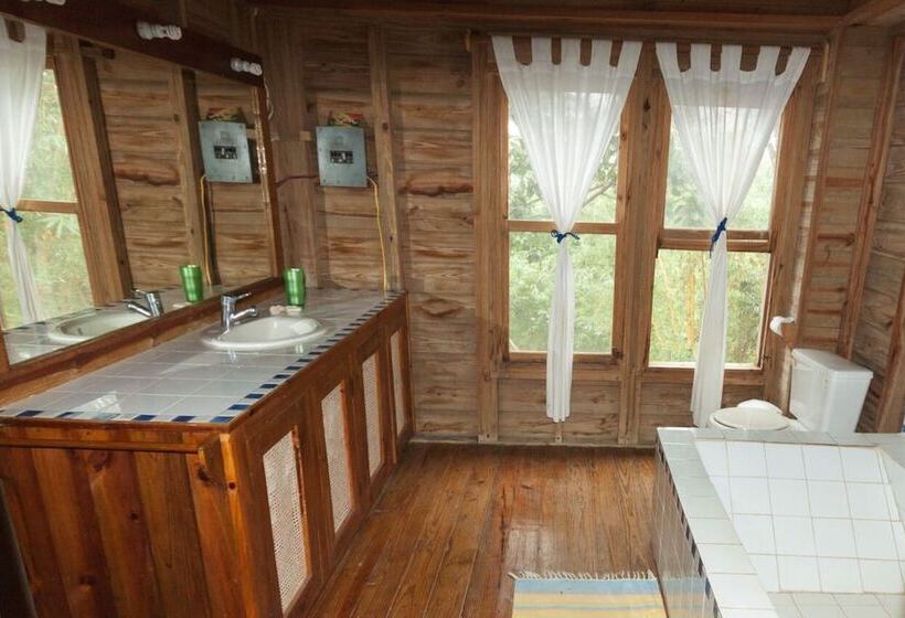 اتاق عادی با تخت دوبل, Roatan Bed & Breakfast Apartments