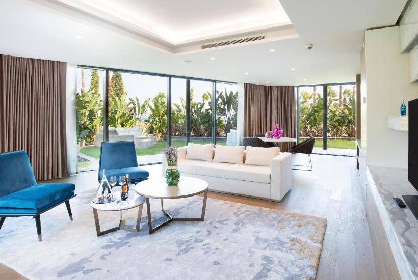 Люкс Кровать Кинг, Reges, A Luxury Collection Resort & Spa, Cesme