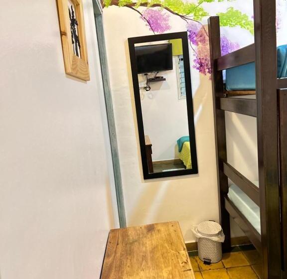 اتاق خانوادگی, Boutique Stay La 10