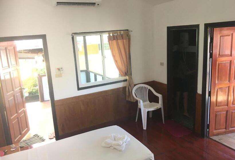 Трехместный Номер Superior, Coco S Guesthouse
