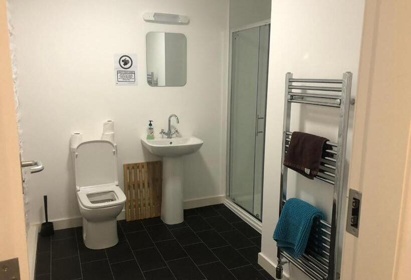 Номер Стандарт, Hartfield House Hostel