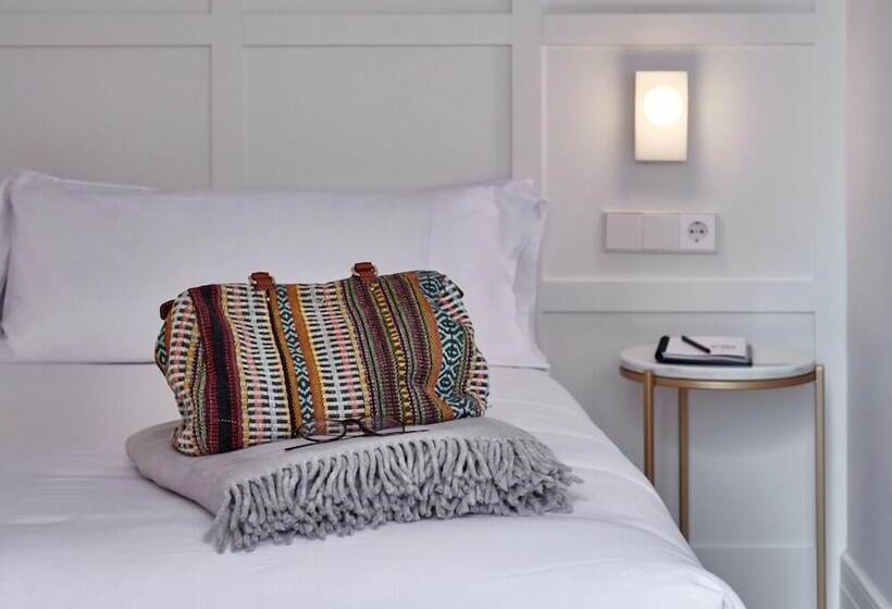 Superior Room with Terrace, Room Mate Cosmo - City Centre, Valencia