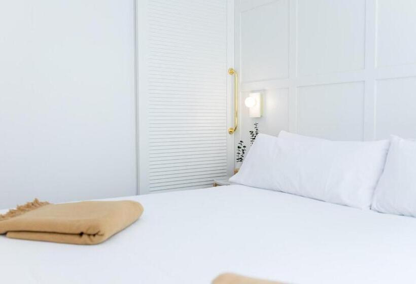 اتاق سوپریور با تخت بزرگ, Room Mate Cosmo - City Centre, Valencia