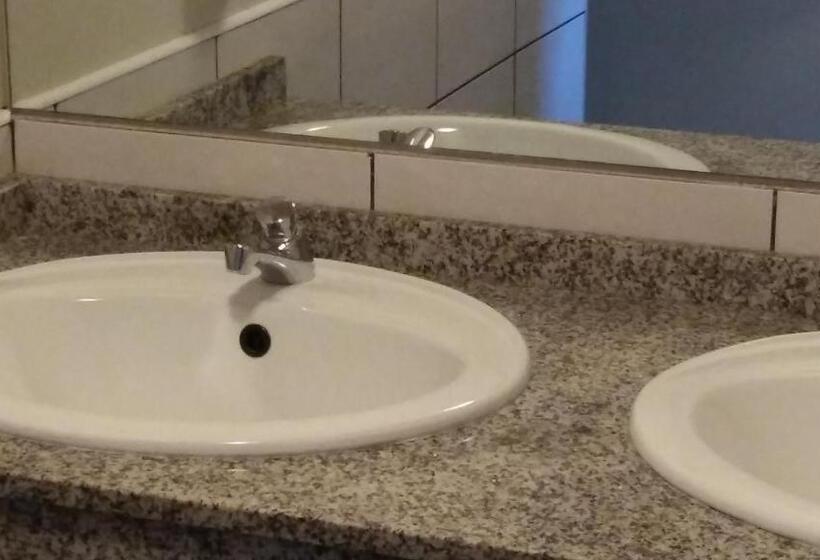 Трехместный Номер Стандарт Совместная Ванная, Alma Del Camino   Rooms & Albergue   Hostel