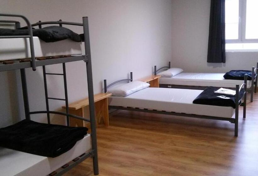 Семейный Номер Совместный Санузел, Alma Del Camino   Rooms & Albergue   Hostel