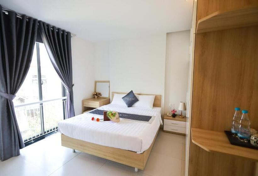 استودیو خانوادگی, Stop And Go Boutique Homestay Hue
