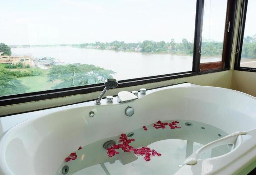 Люкс Вид на Реку, Chaophaya Thara Riverside