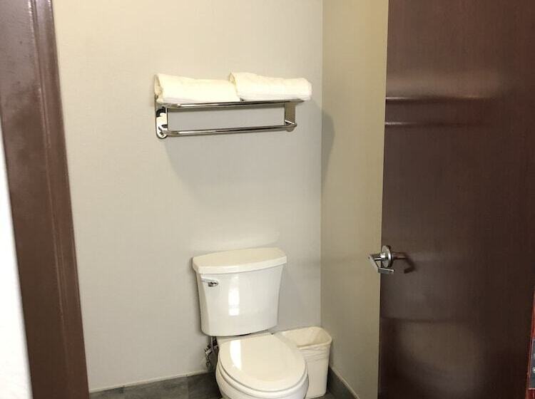 סוויטה, Lea County Inn