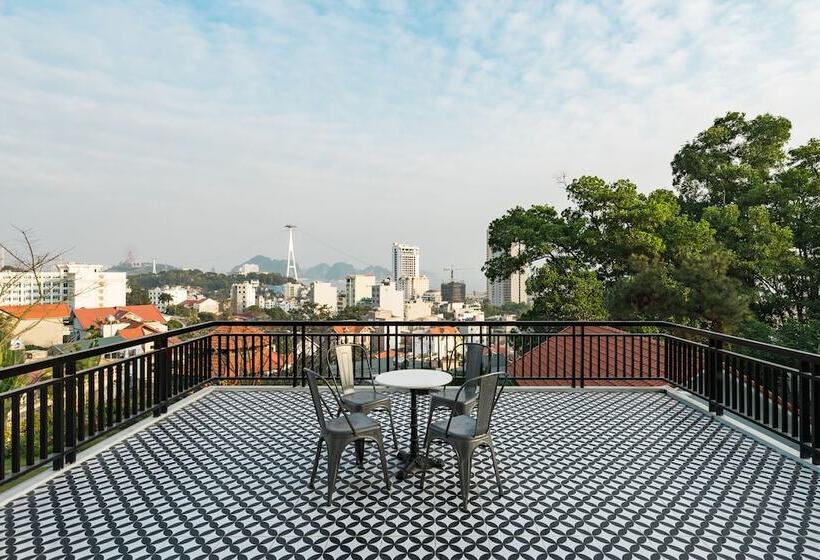 ویلای لوکس 1 خوابه, Oreka Homestay Halong   Hostel
