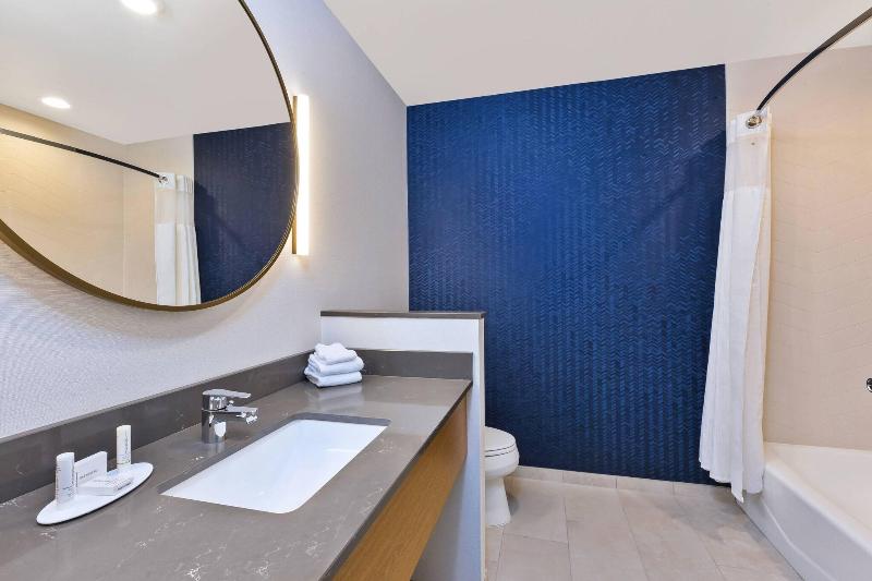 Habitació Estàndard Llit King, Fairfield Inn & Suites By Marriott Cincinnati Airport South/florence