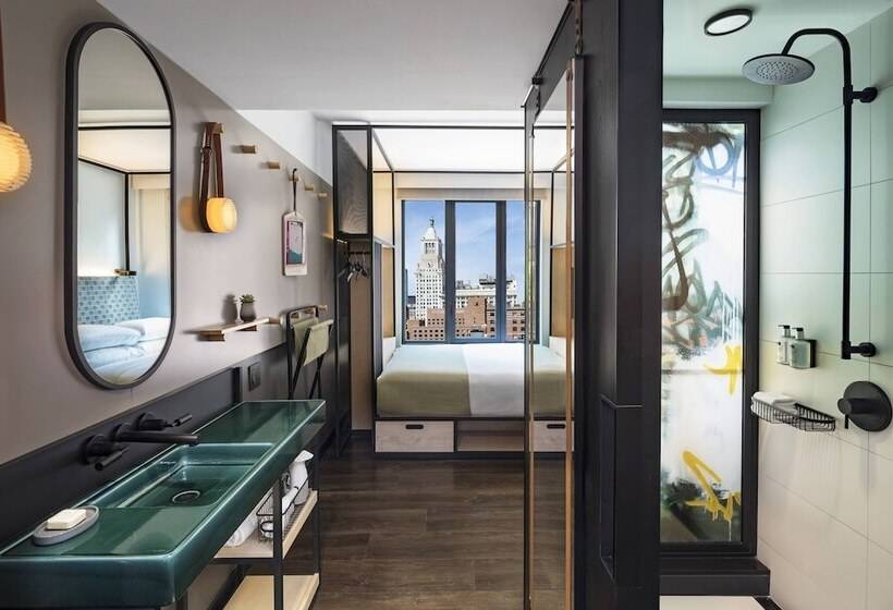 اتاق استاندارد, Moxy Nyc East Village