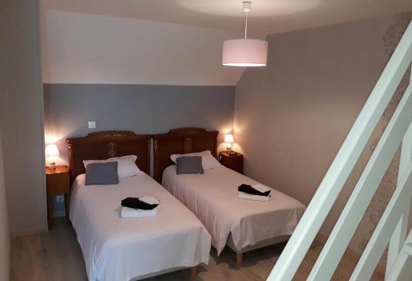 Семейный Номер, Relais De La Liberte   Utah Beach