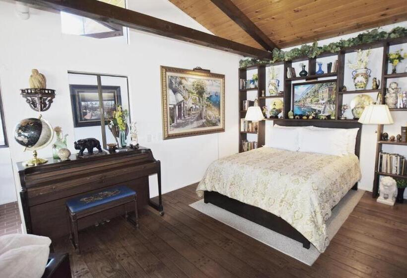 Люкс Superior Вид на Море, Catalina Courtyard Suites
