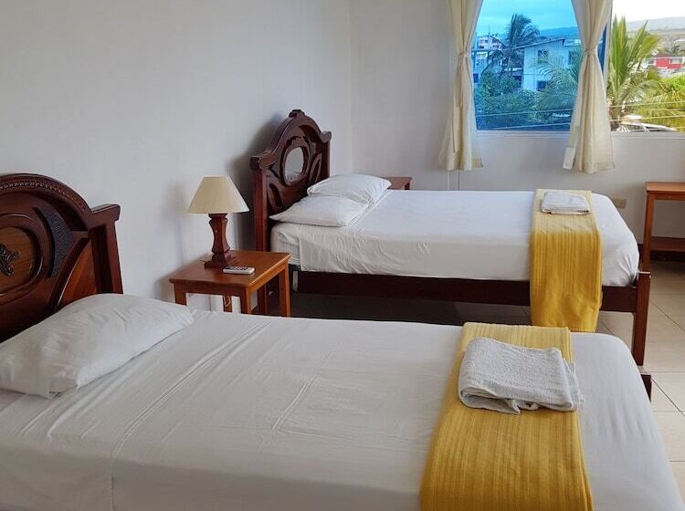 اتاق استاندارد سه نفره, Gloria   Galápagos Inn