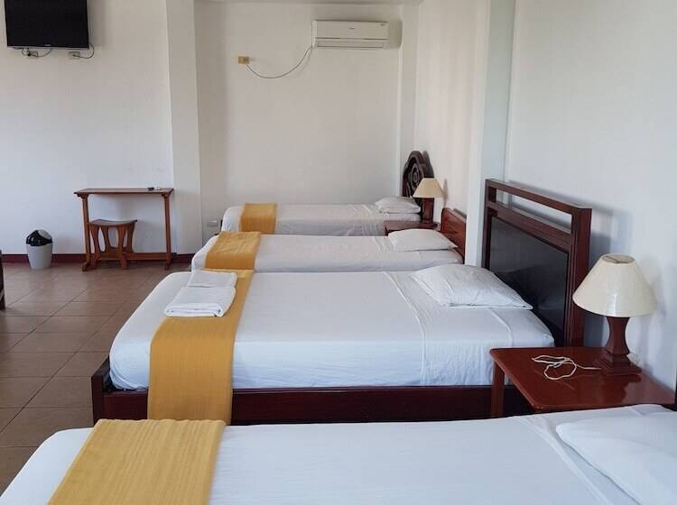 اتاق استاندارد چهار تخته, Gloria   Galápagos Inn