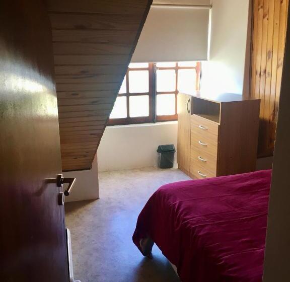 اتاق استاندارد با سرویس بهداشتی مشترک, Vuelta Al Mundo B&b