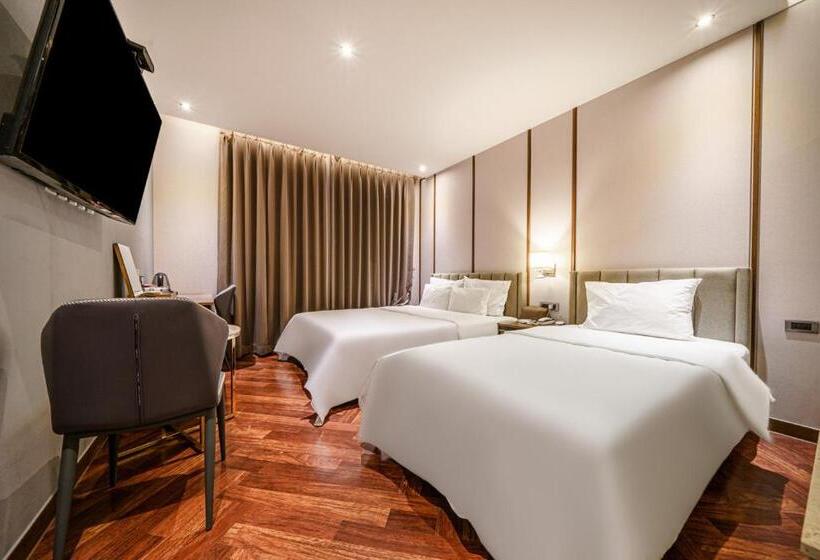 Номер Deluxe с Гидромассажем, Brown Dot Hotel Busan Station