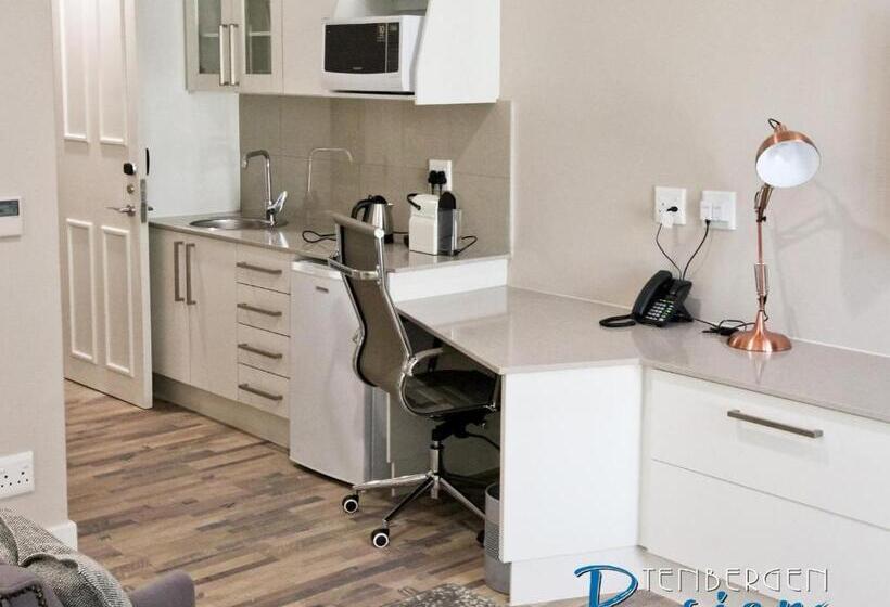 اتاق استاندارد, Tenbergen Pension