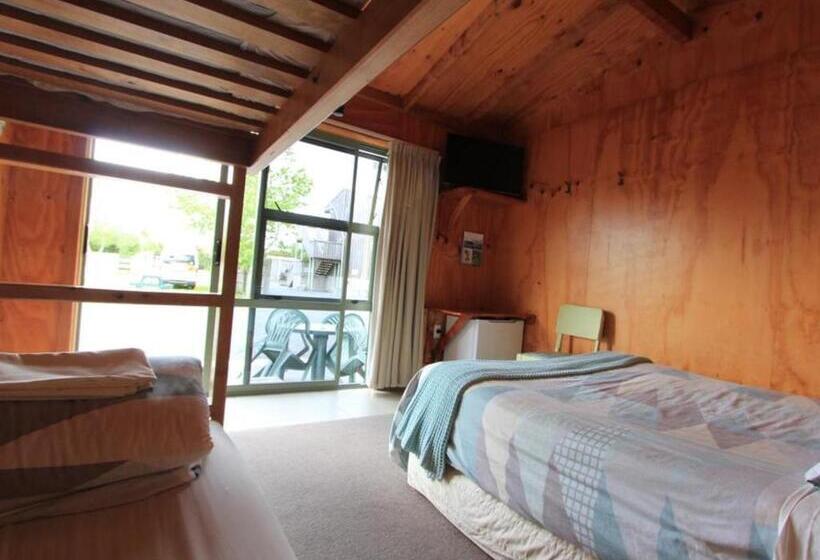 Семейный Номер Совместный Санузел, Alpine-pacific Holiday Park