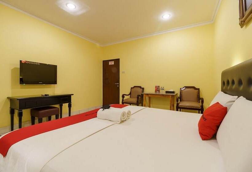 Номер Стандарт, Reddoorz Plus Near Ancol