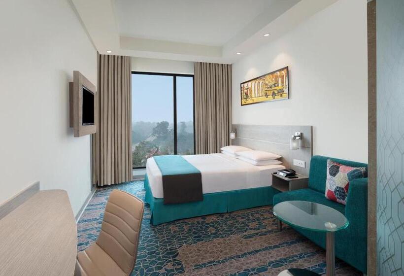 Номер Superior, Holiday Inn Express Kolkata Airport, An Ihg