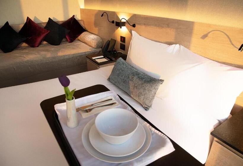 身障者適用スタンダードルーム, Quartz Hotel & Spa