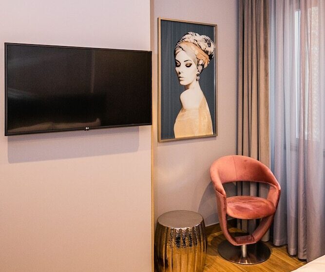 اتاق استاندارد, Teatro Suite & Rooms