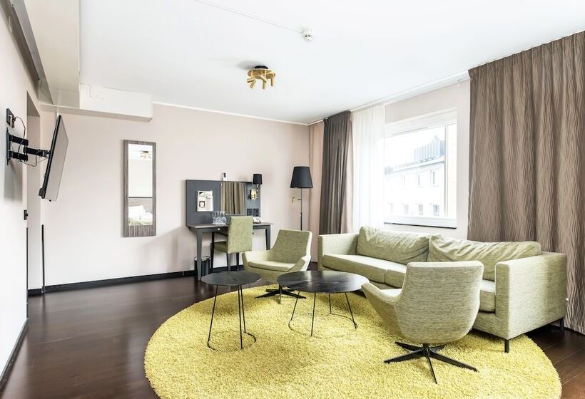 Полулюкс, Clarion Collection Hotel Slottsparken