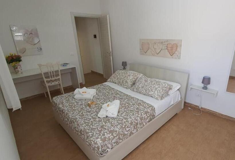 带花园景观的标准三人间, A Casa Di Coso B&b
