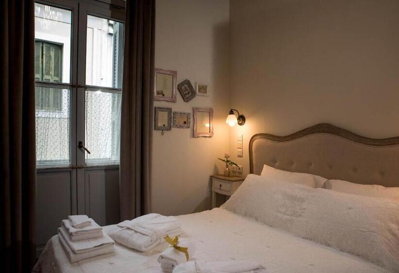 استودیو استاندارد با بالکن, Kyria Boutique House