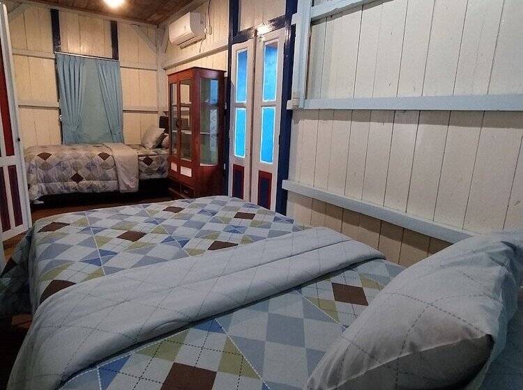 Номер Deluxe, Rock And Wreck Dive Resort