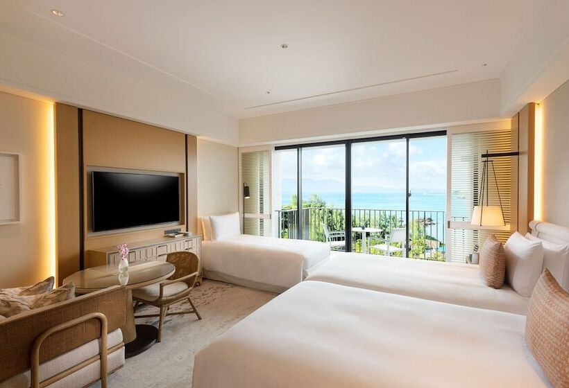 اتاق پریمیوم سه تخته, Halekulani Okinawa