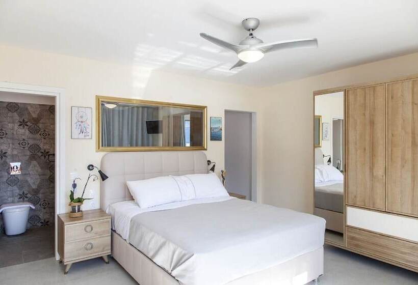 Deluxe Suite Sea View, Sappho Boutique Suites