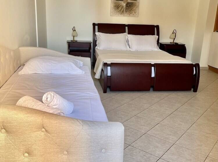 Номер Стандарт Трехместный, Sofotel