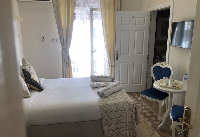 Номер Стандарт, Lord S Residence Boutique