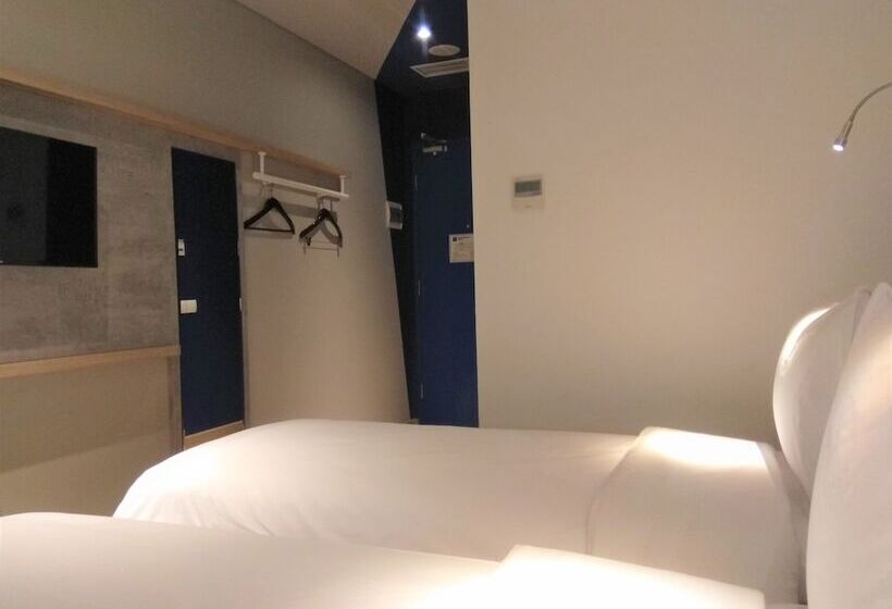 Номер Стандарт, Ibis Budget Surabaya Diponegoro