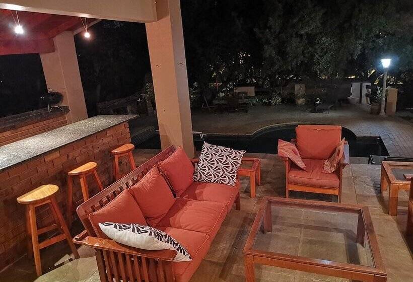 Дом 3 Спальни, Paulshof Guesthouse