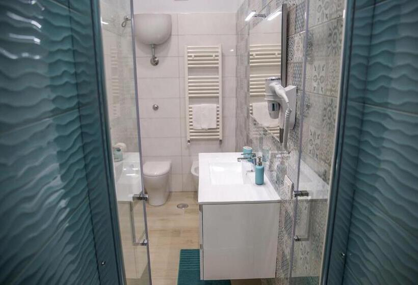 اتاق لوکس با بالکن, Gleda Rooms Deluxe