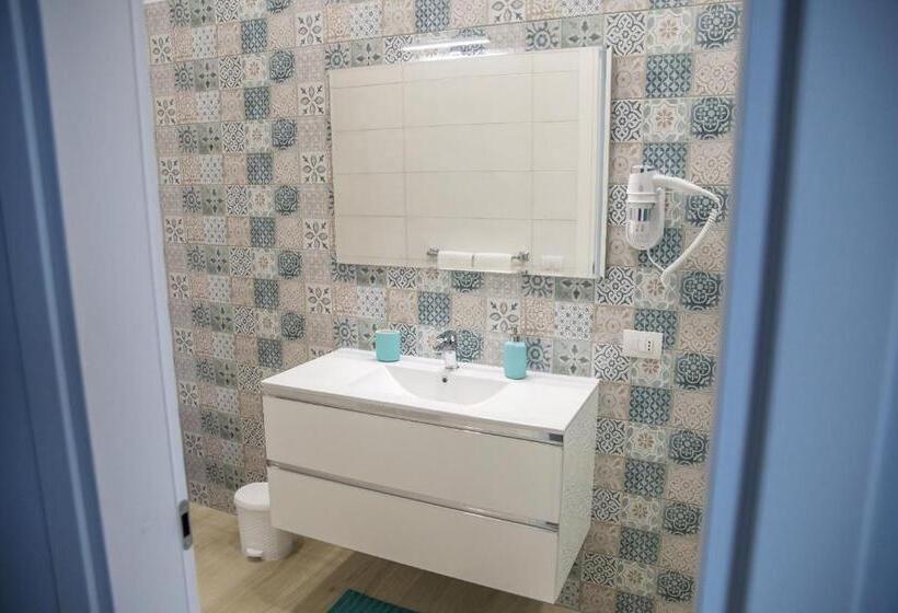 اتاق لوکس با بالکن, Gleda Rooms Deluxe