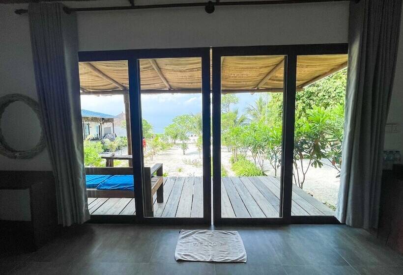 سوییت خانوادگی, Long Beach Resort Koh Rong