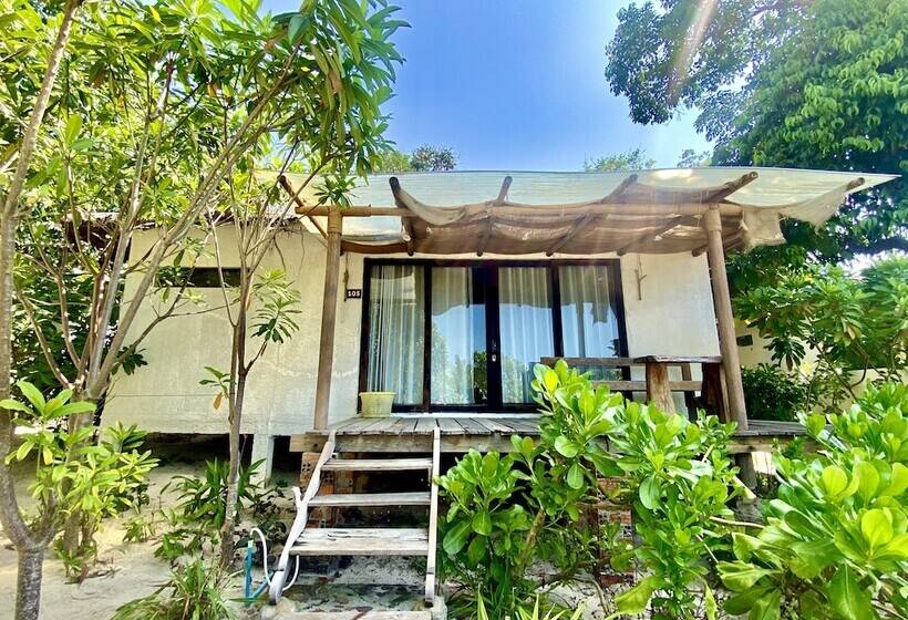 سوییت خانوادگی, Long Beach Resort Koh Rong
