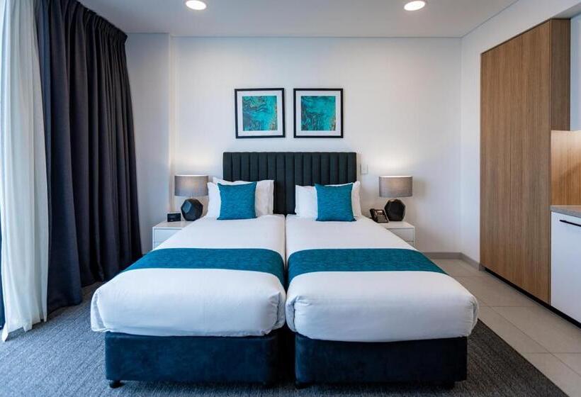 스탠다드 스튜디오 도시 전망, Essence Suites Taringa
