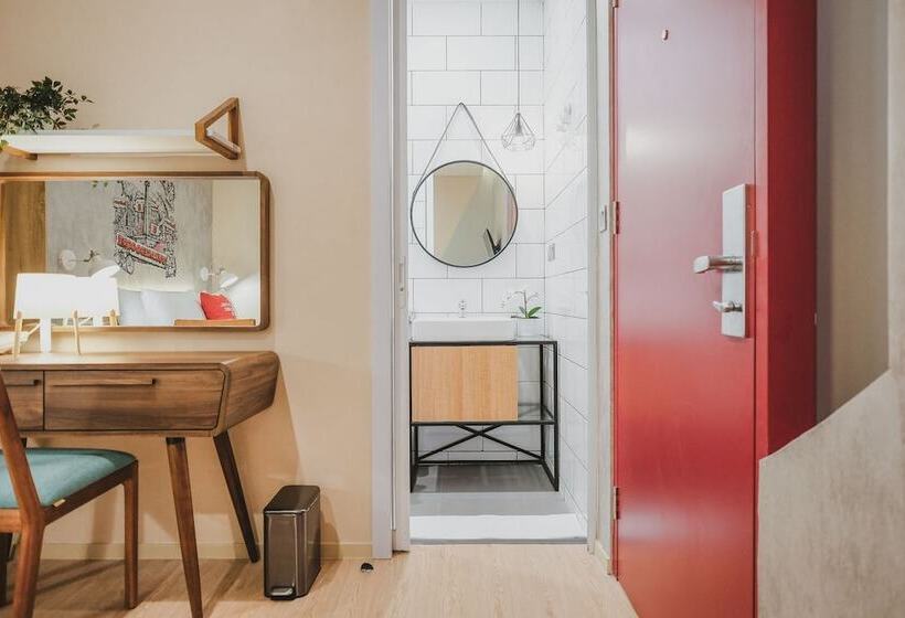 Номер Стандарт, Reddoorz Plus @ Thamrin