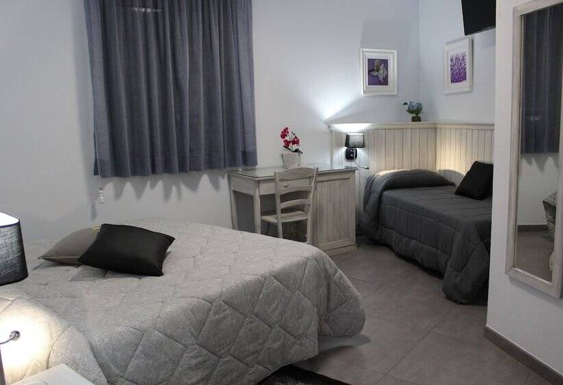 デラックストリプルルーム, Bed & Breakfasts Conte Perollo