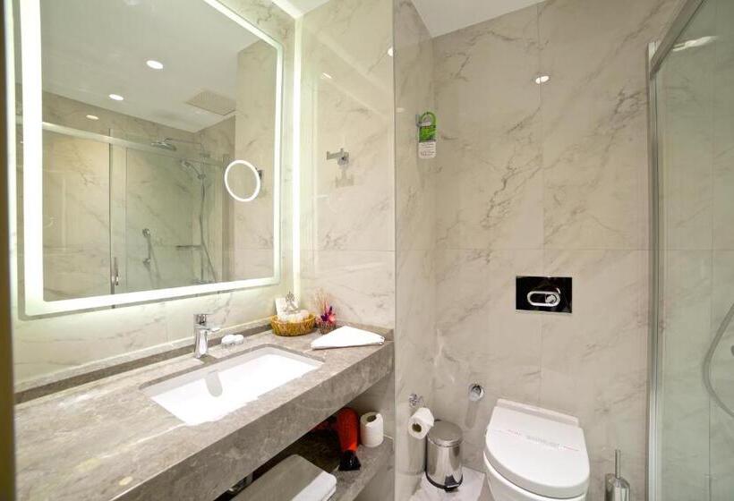 Стандартный Номер Кровать Кинг, Ramada By Wyndham İstanbul Taksim