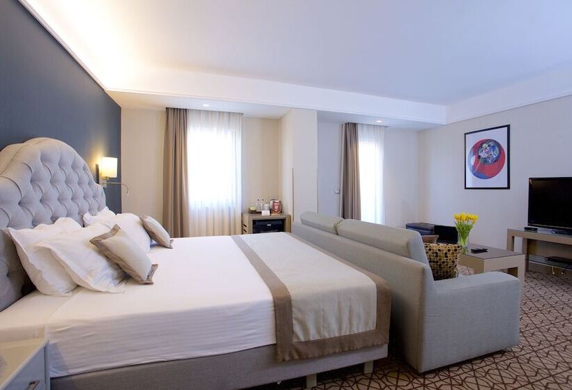 Люкс, Ramada By Wyndham İstanbul Taksim
